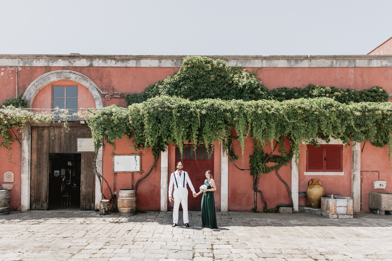 Shooting realizzato per una coppia innamorata tra le splendide botti della cantina Colavecchio