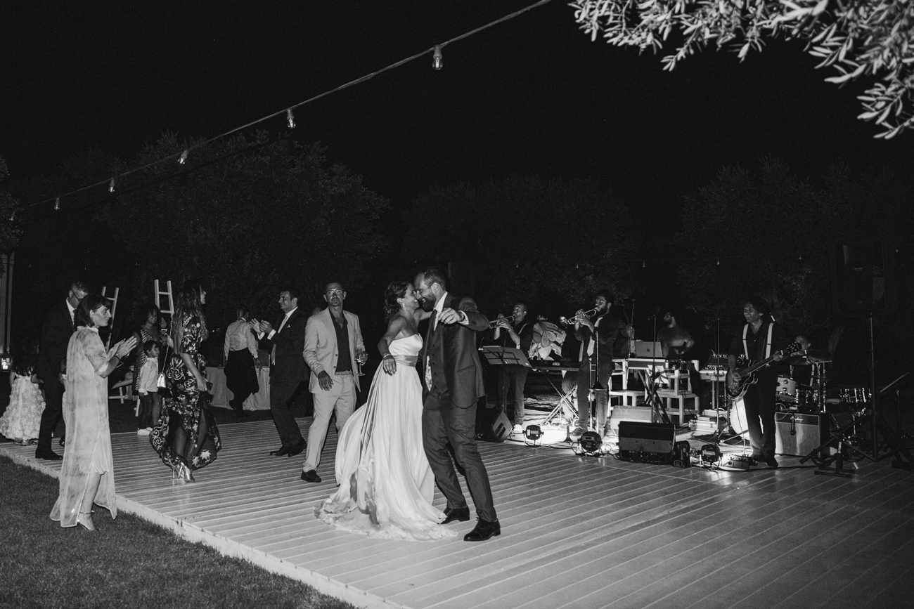Matrimonio di Marco & Antonella, gli sposi ballano