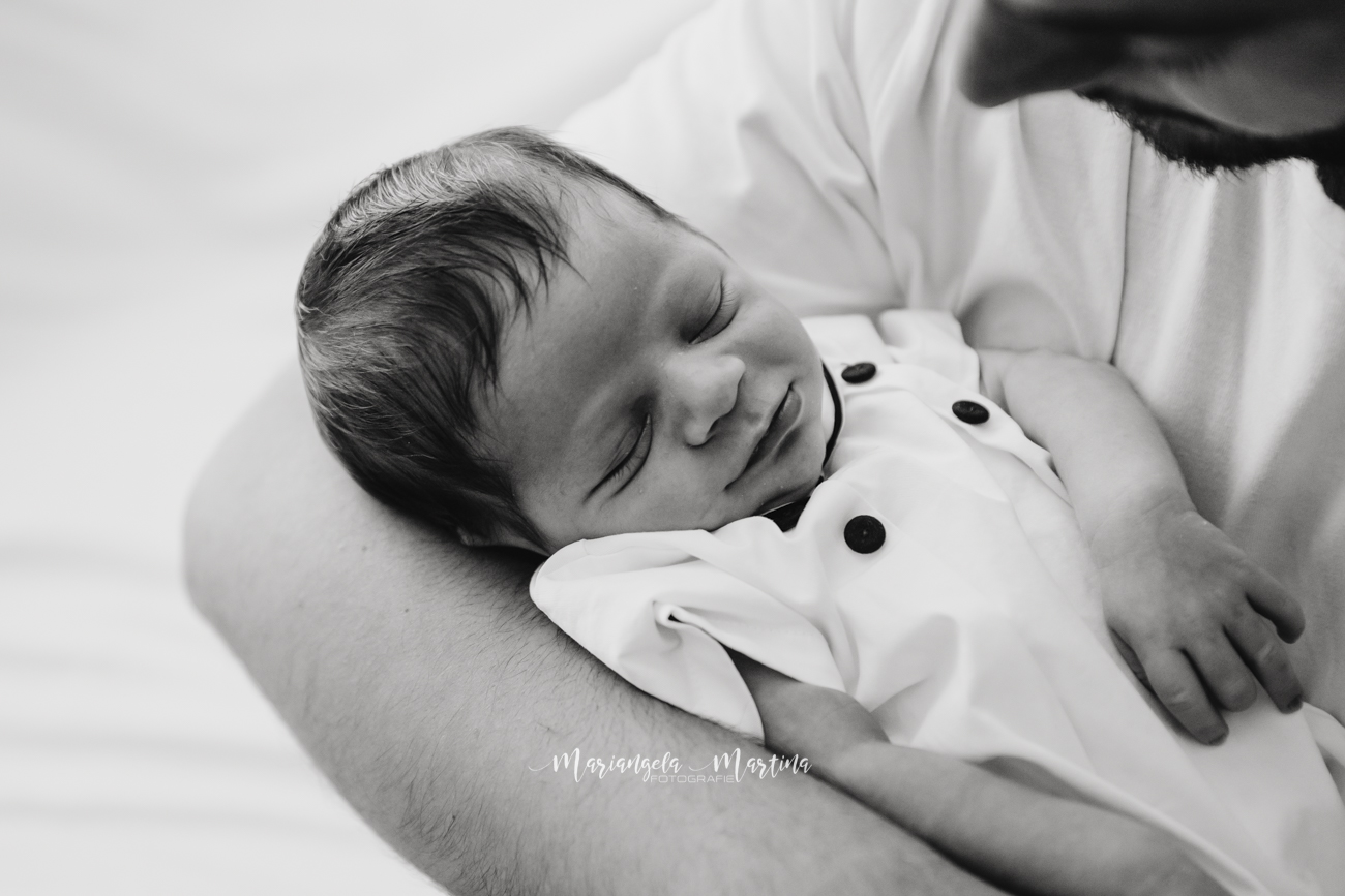 neonato sorridente